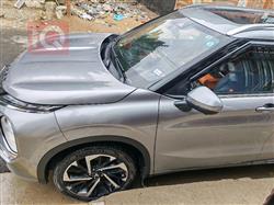 ميتسوبيشي اوتلاندر